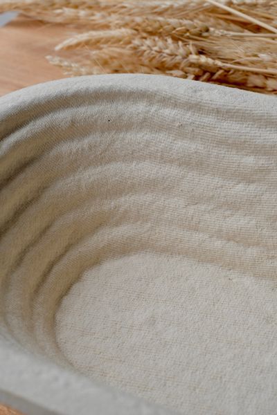 Кошик овальний 24х15 см (700 - 950 г) з деревної целюлози, широкий рифлений 0046 фото